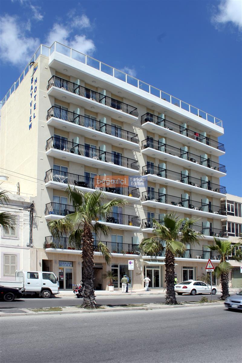 bayview hotel & apartments - facade